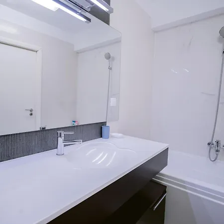 Dorobanti Pearl * Bucarest